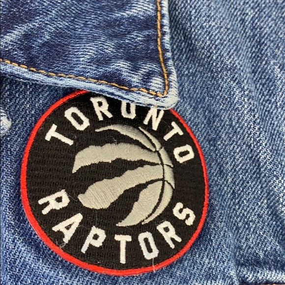 Levi's® NBA Denim Trucker Jacket Toronto Raptors - Picture 6 of 12